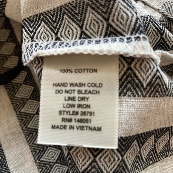 NWT Monteau Los Angeles Sleeveless Top - Picture 5 of 5